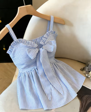 Top halter casual de verano azul y blanco